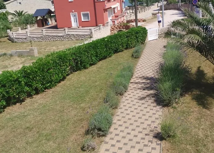 Sapavac アパート *